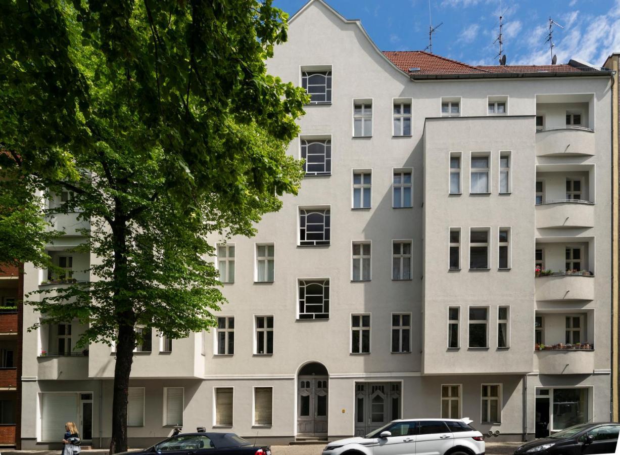 J.hr Ku'damm Style +a/c +rain-shower +u-station Apartment